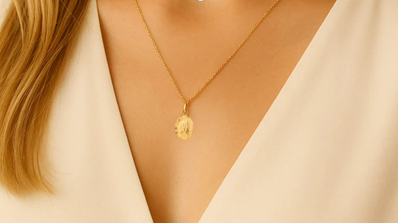 Best Gold St. Christopher Pendant Designs to Consider